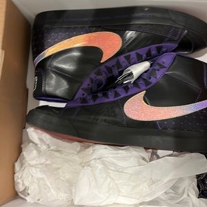 Nike blazers mid 77 Doernbecher used no box has accessories worn twice size 11.5